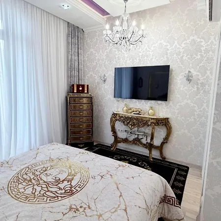 Luxury Classic Apartment Odesa