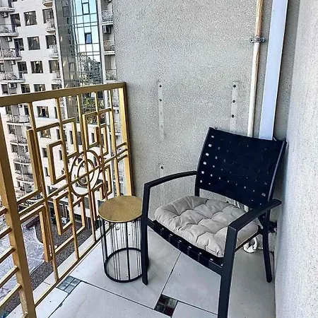 Luxury Classic Apartment *